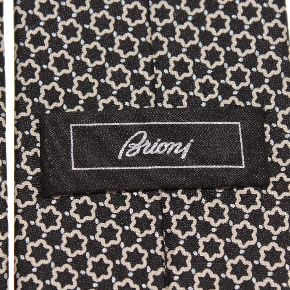 Brioni NWOT Neck Tie in Black with Cream Geometric Print 100% Silk Made in Italy